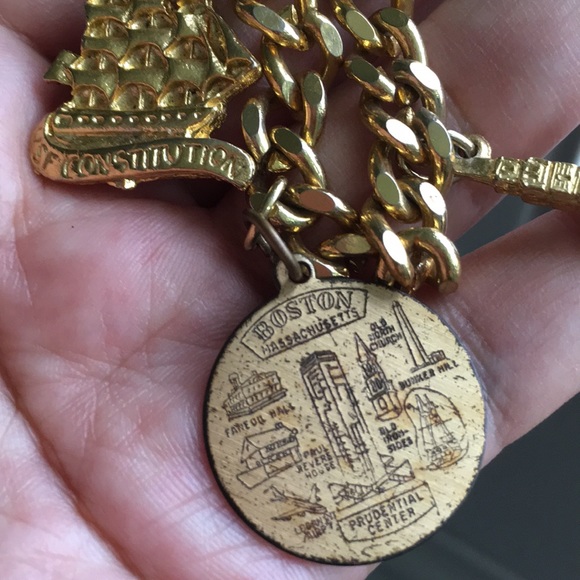 🖤Vtg Charms bracelet - Picture 9 of 10